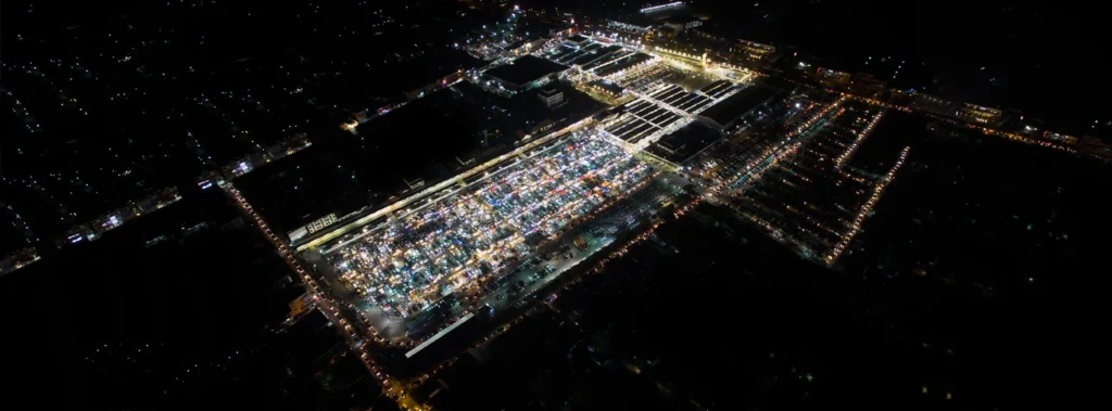 ตลาดเซฟวันคืออะไร? เปิดโลกการช้อปยามค่ำที่ใหญ่ที่สุดของโคราช